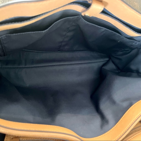 Tory Burch Robinson Tote 46334 - Picture 7 of 10